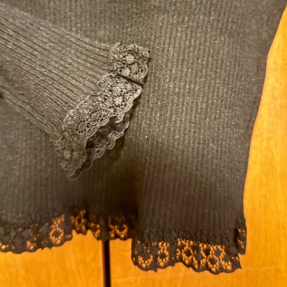 Black V-Neck Lace Trim Cardigan/Sweater for Love and Lemons - Picture 4 of 5